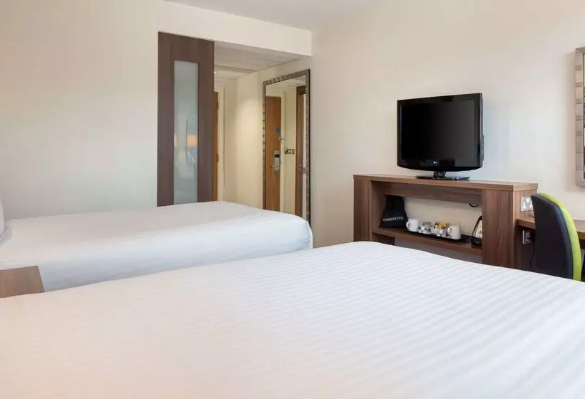 هتل Hampton By Hilton York