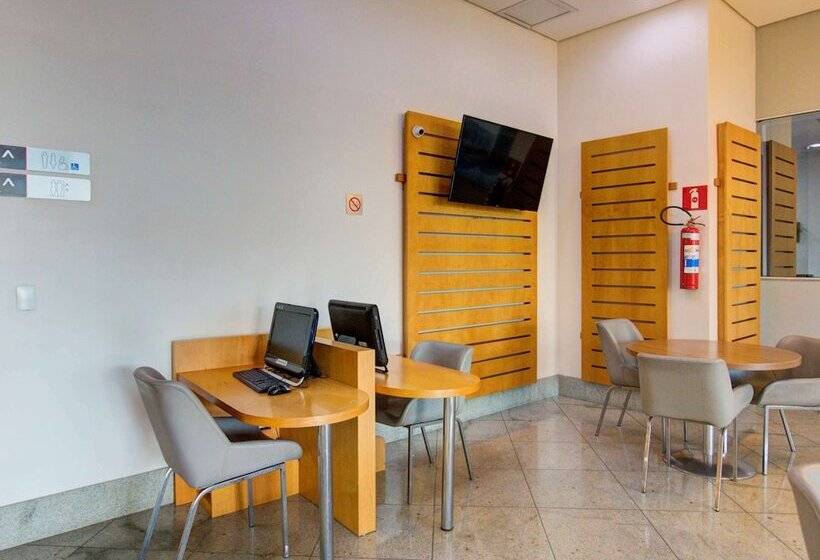 هتل Ibis Vitoria Praia De Camburi