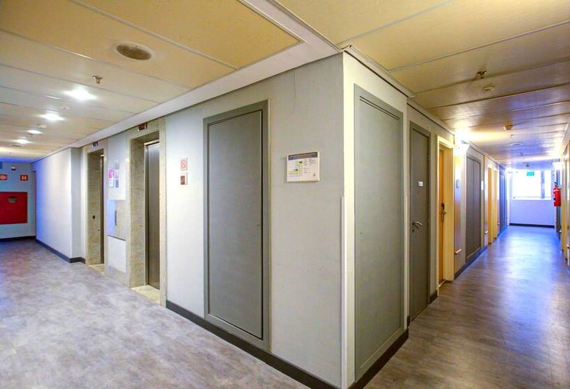 هتل Ibis Vitoria Praia De Camburi