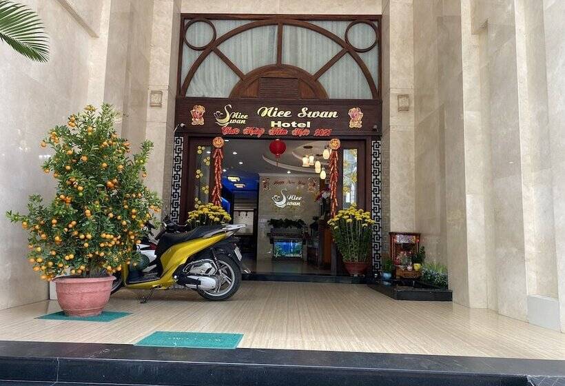 هتل Nice Swan