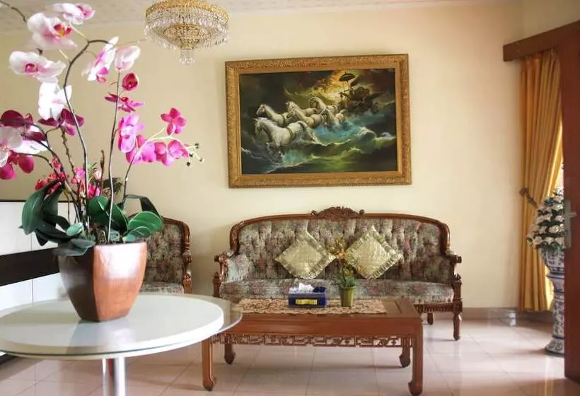 هتل Orange Home Syariah