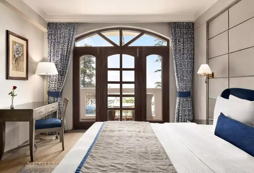 Отель Ramada By Wyndham Mussoorie Mall Road