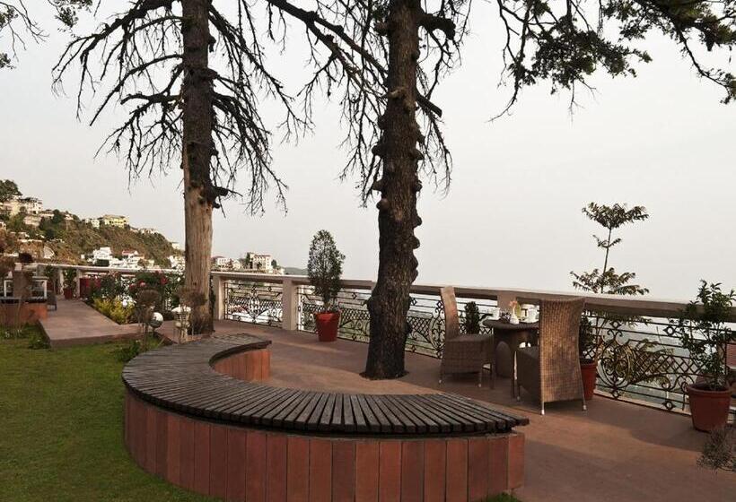 فندق Ramada By Wyndham Mussoorie Mall Road