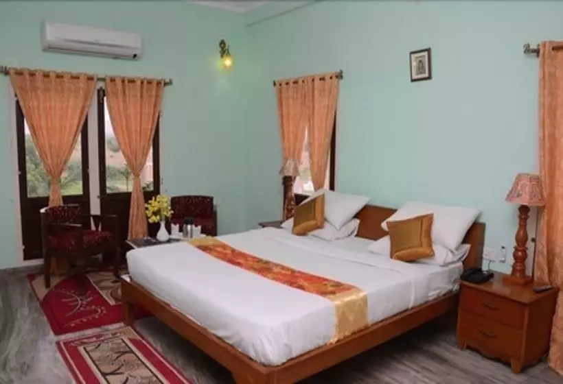 فندق Satyam Palace Resort