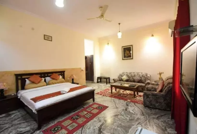 فندق Satyam Palace Resort