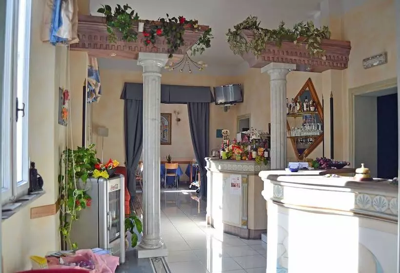 هتل Soggiorno Athena