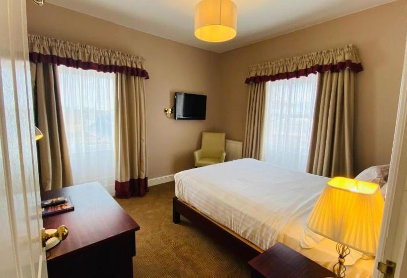 בית מלון כפרי The Lowther