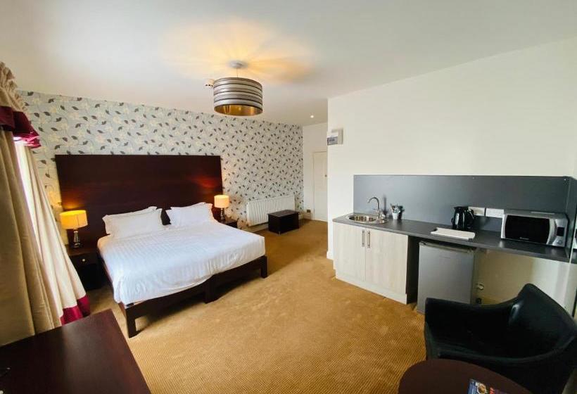 בית מלון כפרי The Lowther