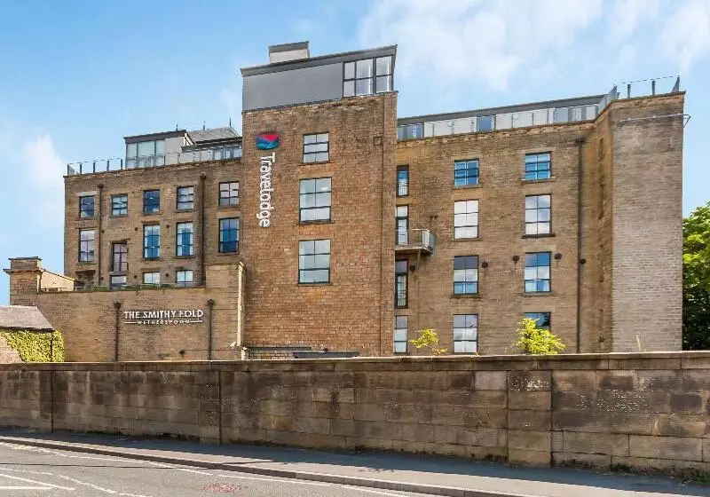 فندق Travelodge Glossop