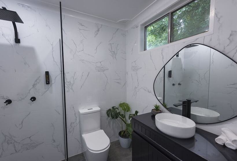 Echo Point Discovery Motel