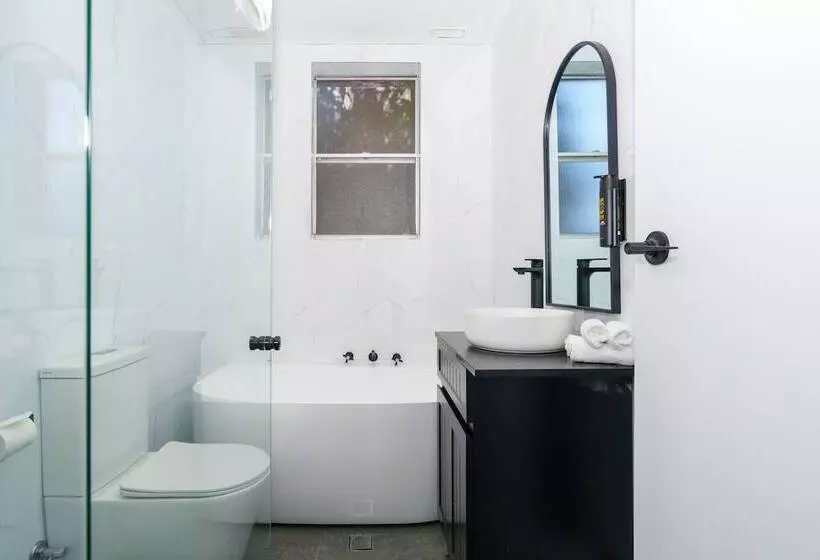 Echo Point Discovery Motel