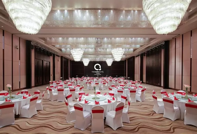 The Qube Hotel Yangzhou