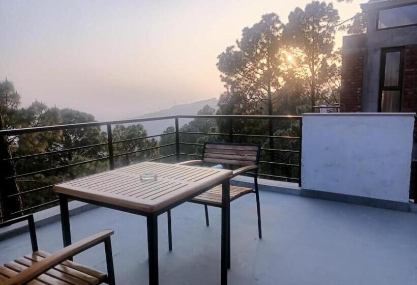 Hotel Blusalzz Escapade Resort Lansdowne