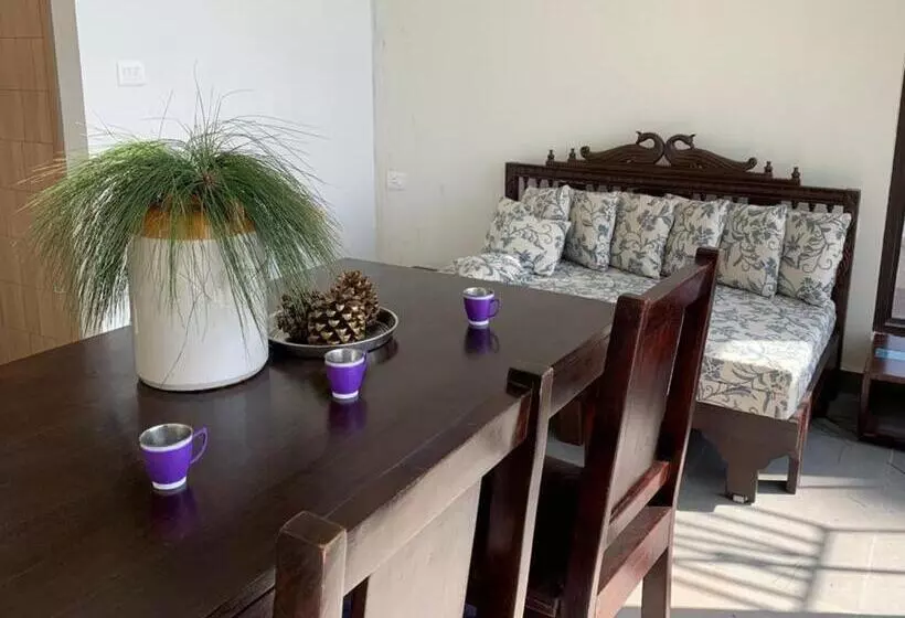 Hotelli Blusalzz Escapade Resort Lansdowne