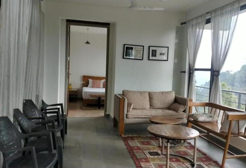 Hotel Blusalzz Escapade Resort Lansdowne