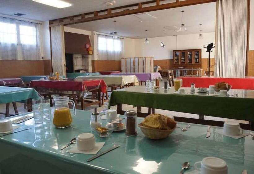 הוסטל Auberge De Jeunesse Hi Arles