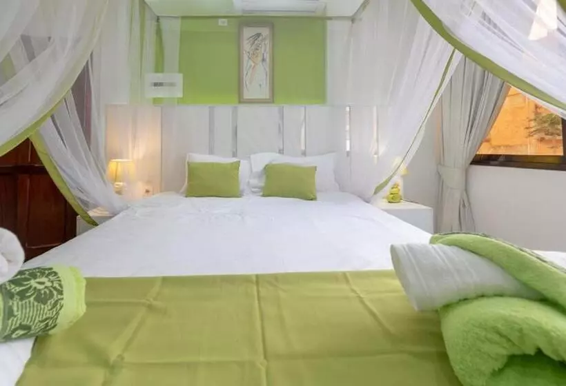 تختخواب و صبحانه Casa Quimera