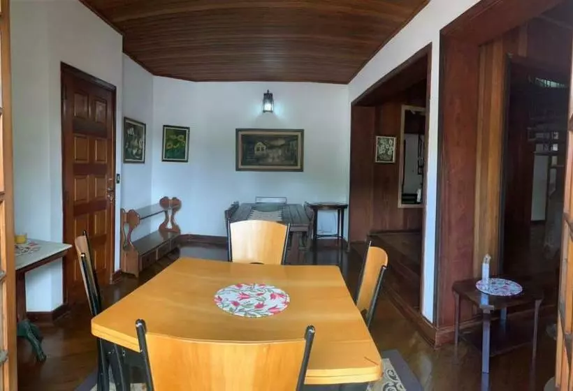 ベッドアンドブレックファースト Casa Villa Lemos