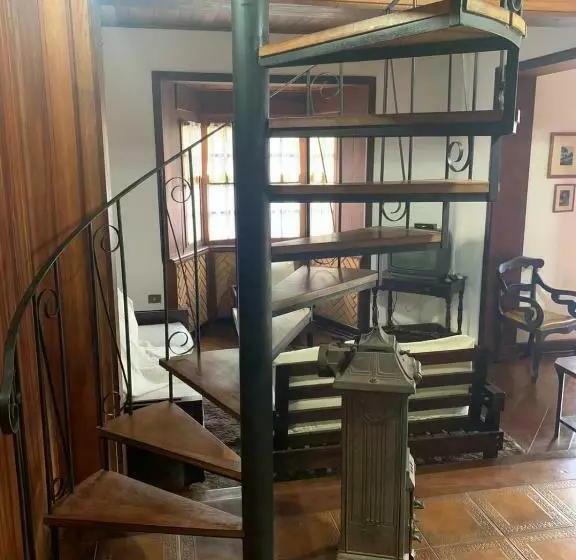 ベッドアンドブレックファースト Casa Villa Lemos
