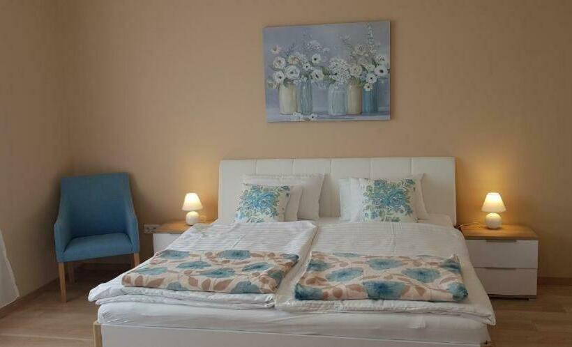 Camille Apartmanhouse