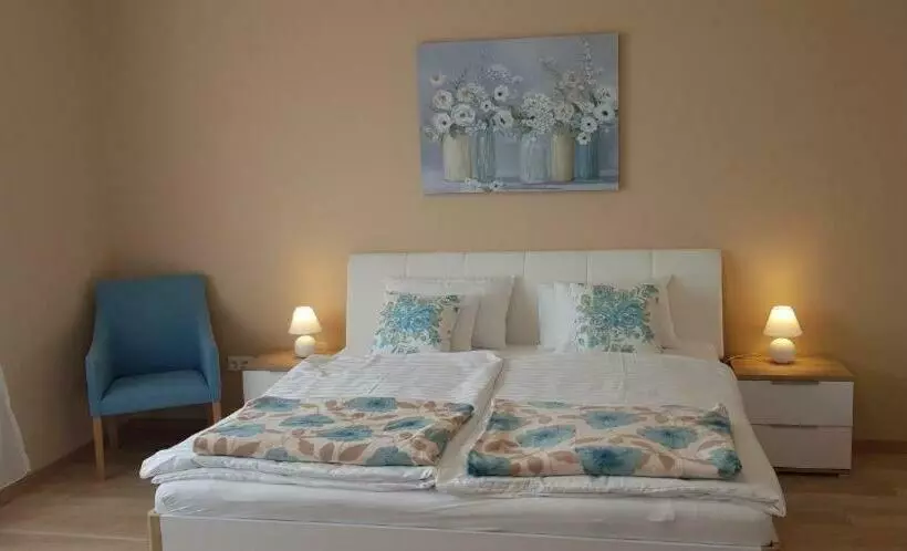 Camille Apartmanhouse
