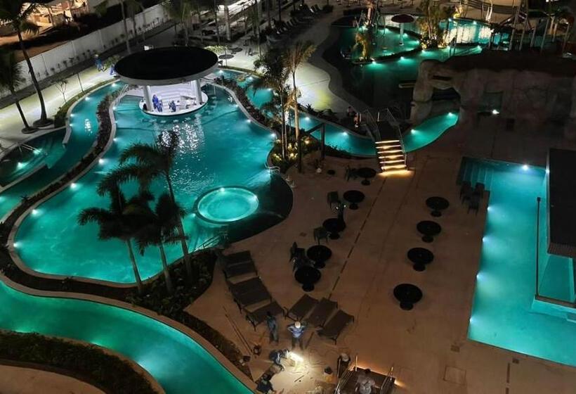 Hotel Salinas Premium Resort