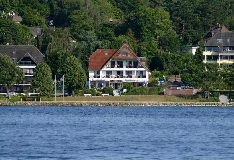 هتل Seerose Bad Malente