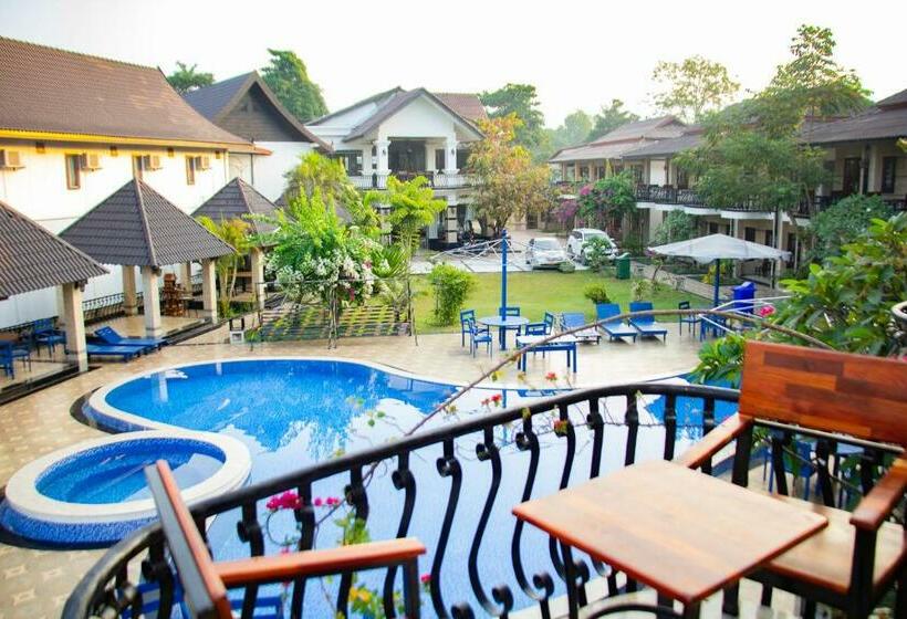 فندق Vang Vieng Diamond Resort