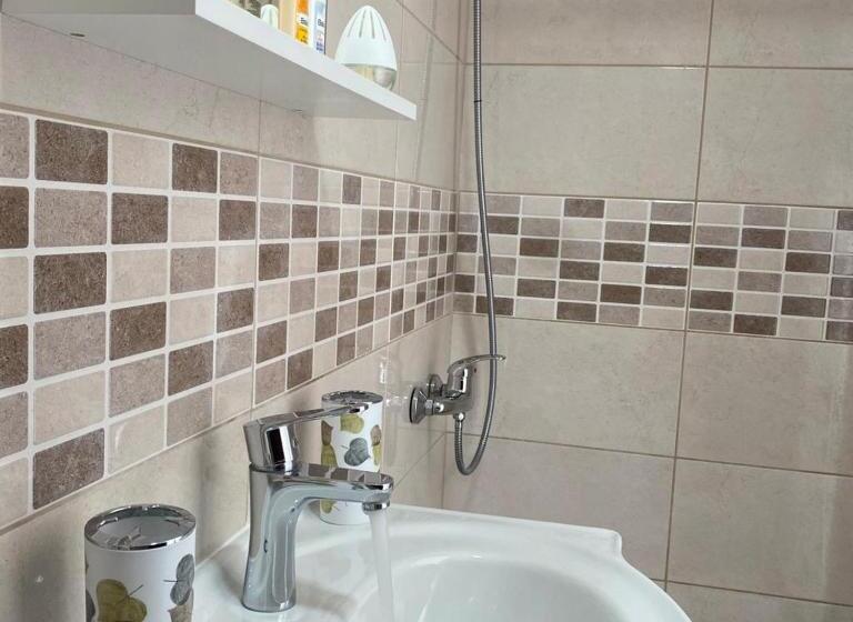 پانسیون Apartments Villa Glavinić