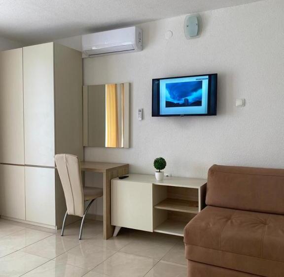 پانسیون Apartments Villa Glavinić