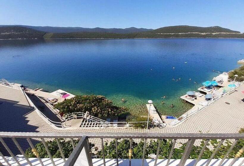 پانسیون Apartments Villa Glavinić