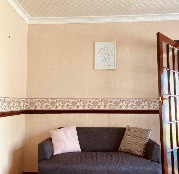 بنسيون Melrose Three  At Stayboom