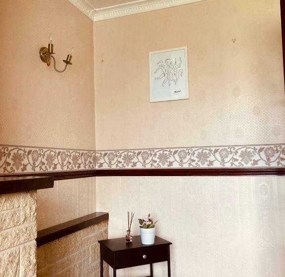 بنسيون Melrose Three  At Stayboom