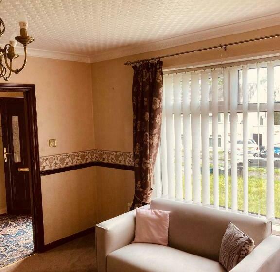 بنسيون Melrose Three  At Stayboom