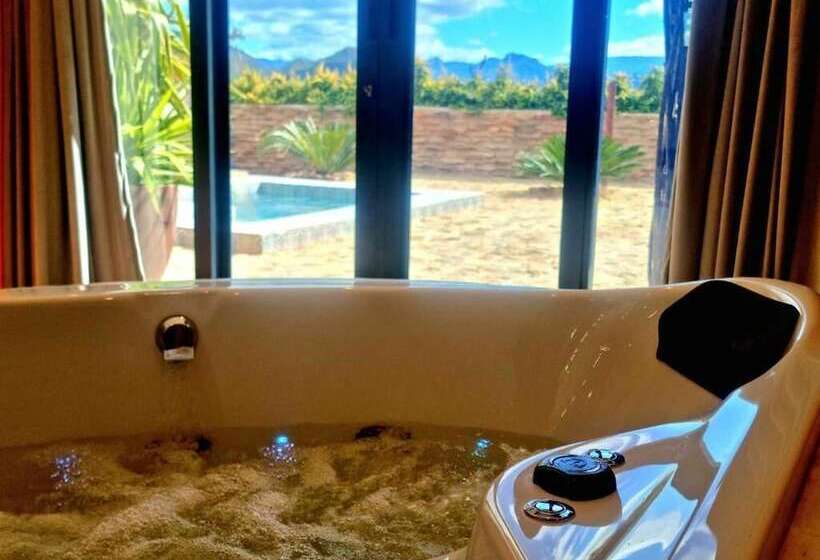 Пансион Pjure Wellness Retreat & Spa