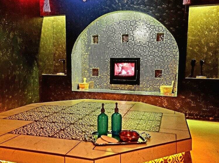 Пансион Pjure Wellness Retreat & Spa