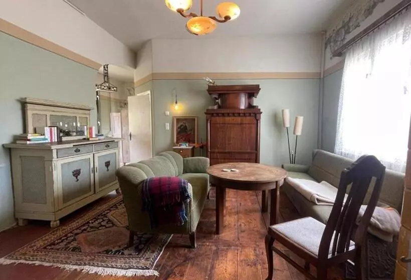 Retkeilymaja Spurensucher Quartier