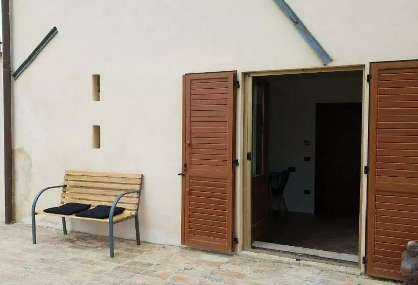 ベッドアンドブレックファースト Casale Di Maro