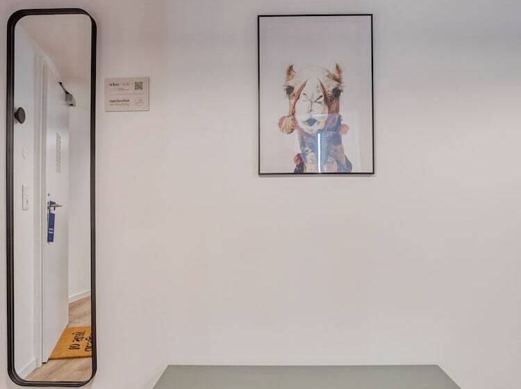 Limehome Zwickau Hauptmarkt