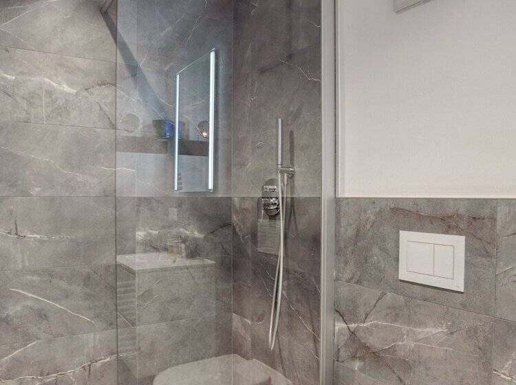 Limehome Zwickau Hauptmarkt