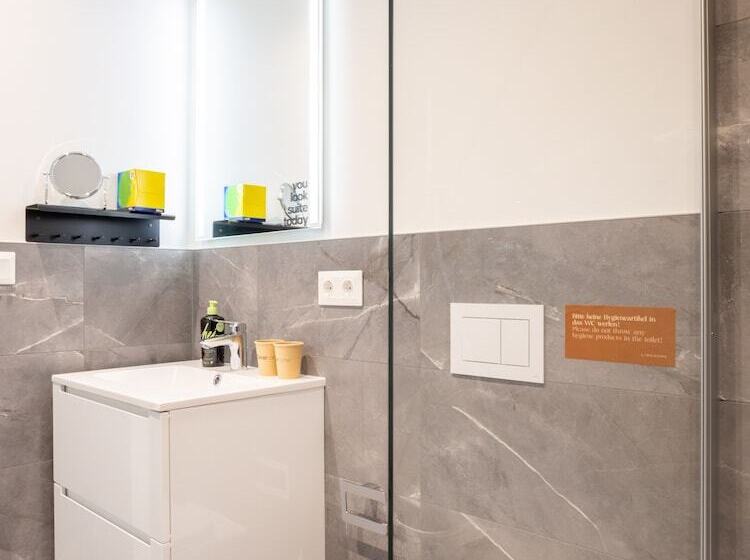 Limehome Zwickau Hauptmarkt