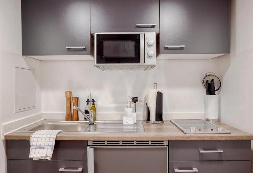 Limehome Zwickau Hauptmarkt