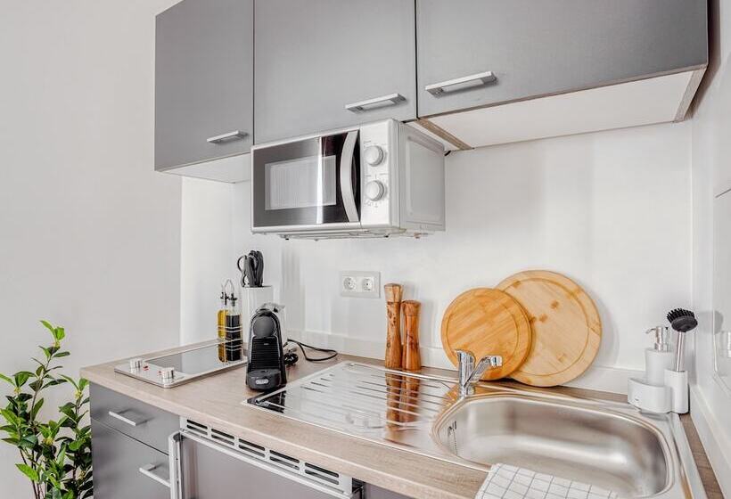 Limehome Zwickau Hauptmarkt