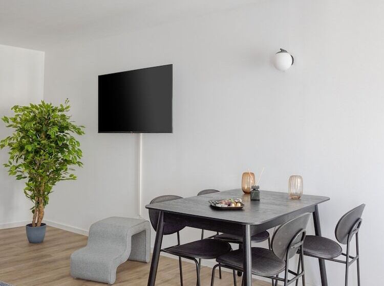 Limehome Zwickau Hauptmarkt