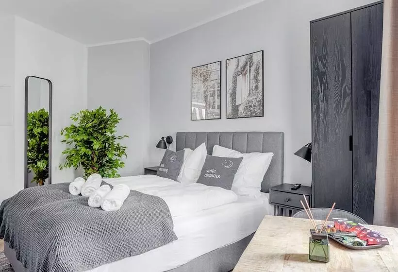 Limehome Zwickau Hauptmarkt