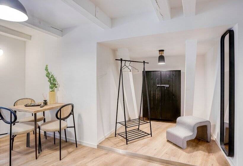 Limehome Zwickau Hauptmarkt