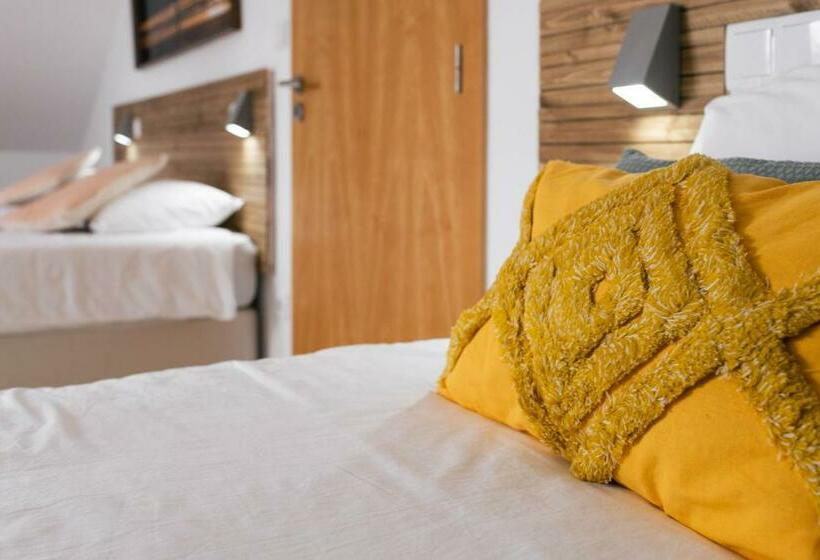 هاستل Ferrel Surf House