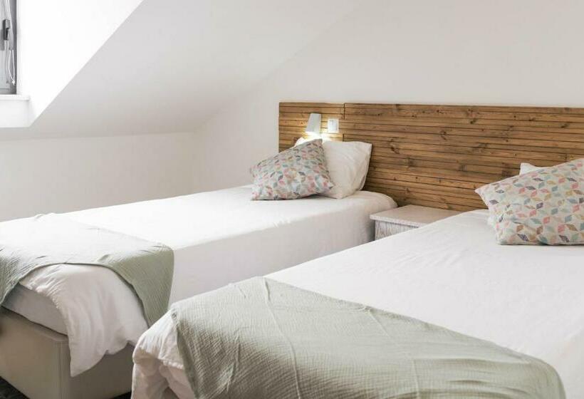 هاستل Ferrel Surf House