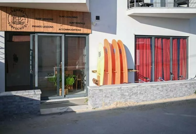 Retkeilymaja Ferrel Surf House