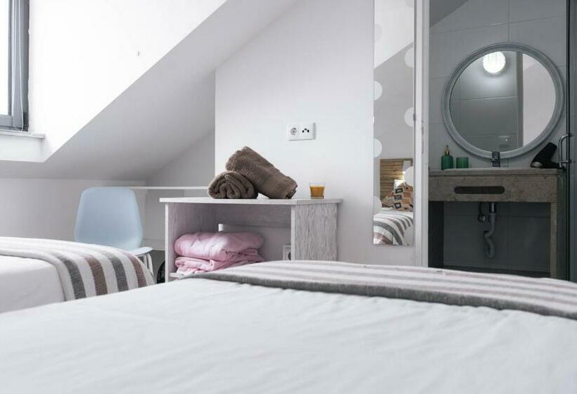 هاستل Ferrel Surf House